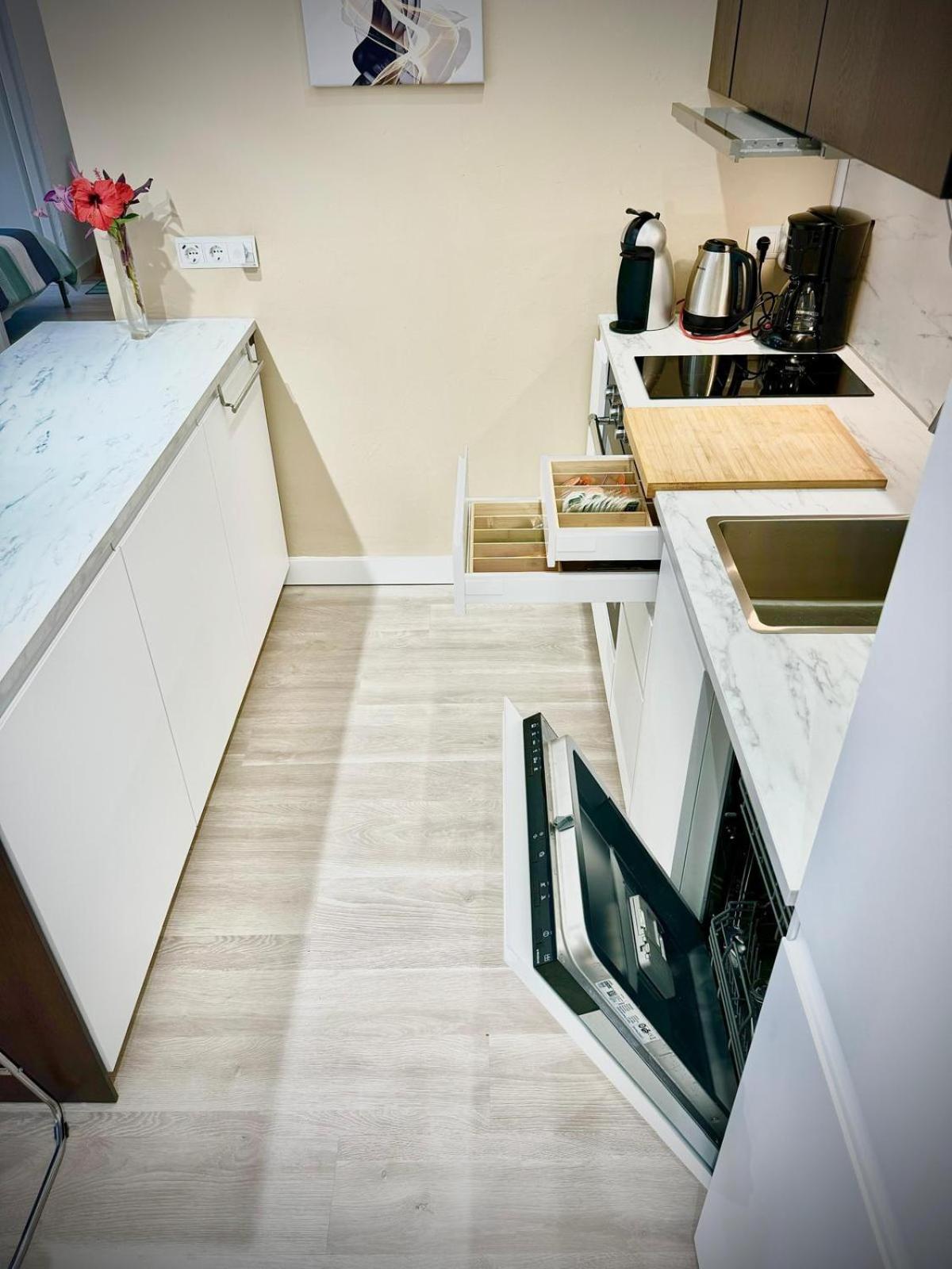 Apartment 120, Mansion Alhamar *